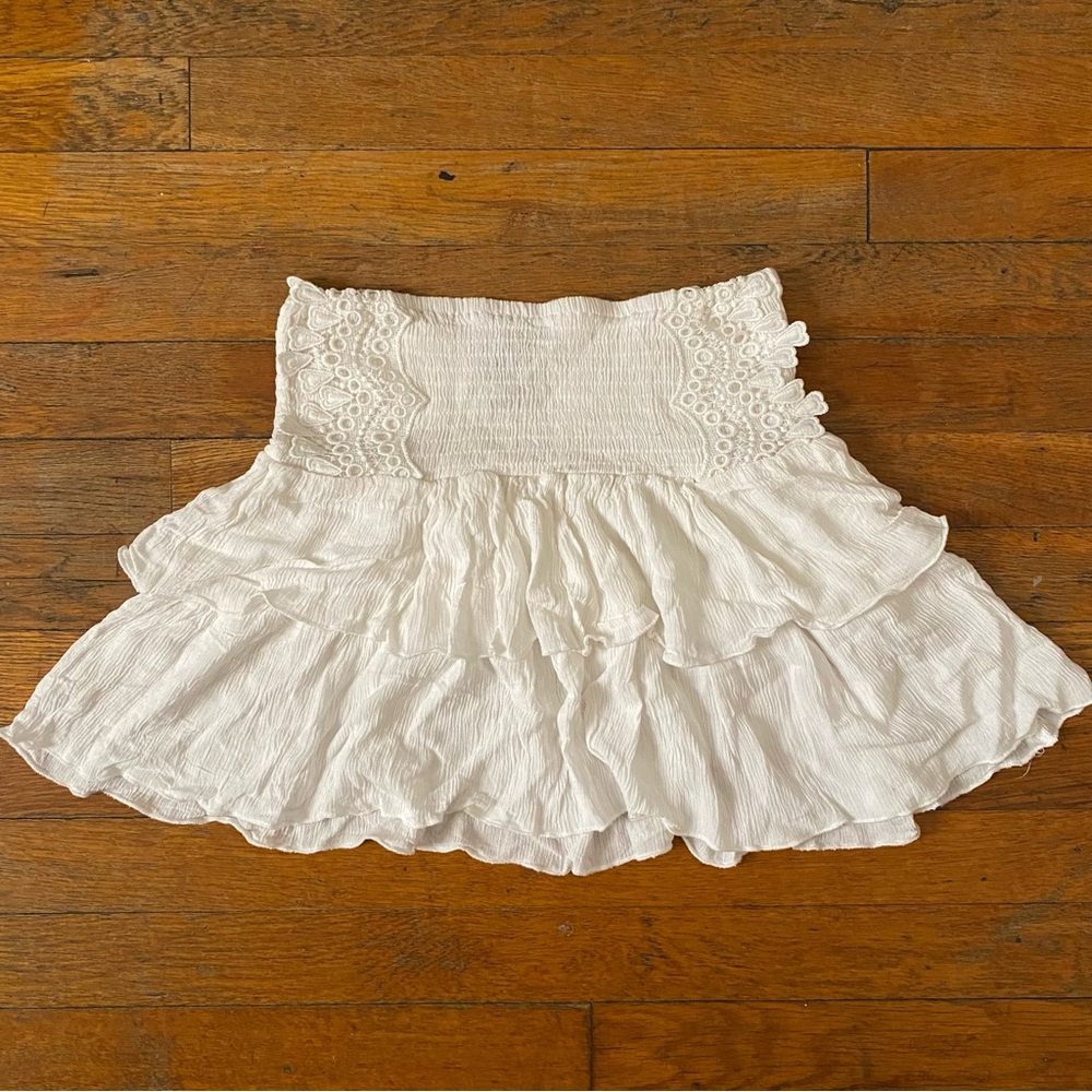 Forever 21 CottageCore White Ruffled Strapless Top size medium